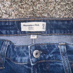 Abercrombie Mom High Rise Curve Love Jeans